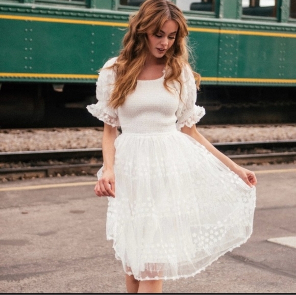 JessaKae Dresses & Skirts - NWT Jessakae Dreaming Of You White Tulle Flora Applique Midi Dress Small Bridal